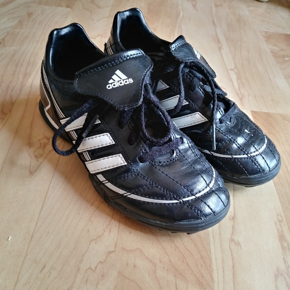 Adidas indoor soccer/ Sports Shoes